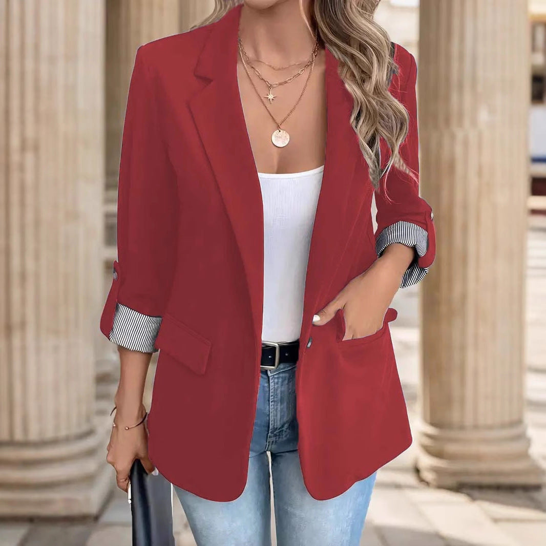Damer elegant blazer med stribet for og stilfulde lommer Skovae