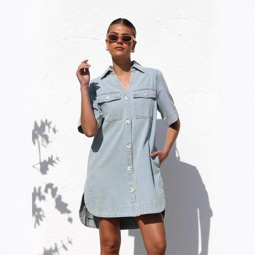 Dame jeans skjortekjole med praktiske brystlommer og moderne kortærmet stil