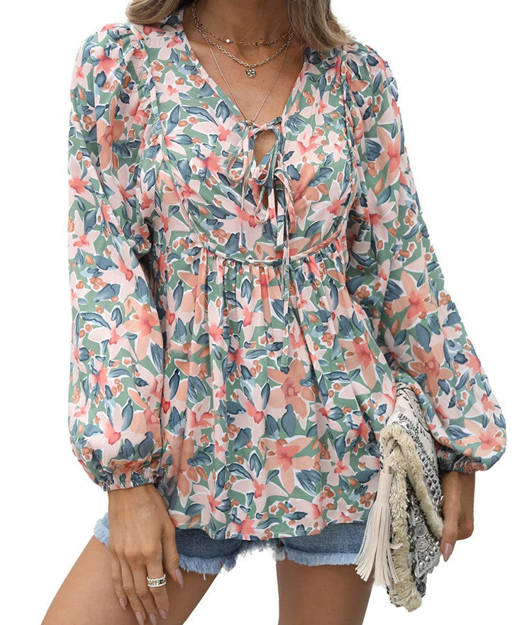 Damebluse med blomsterdesign og luftige ærmer Stilla