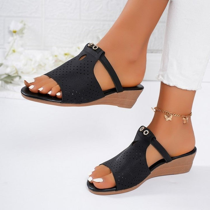 Dame Wedge-Pantoletten med åndbare huller og elegant dekoration Stilla