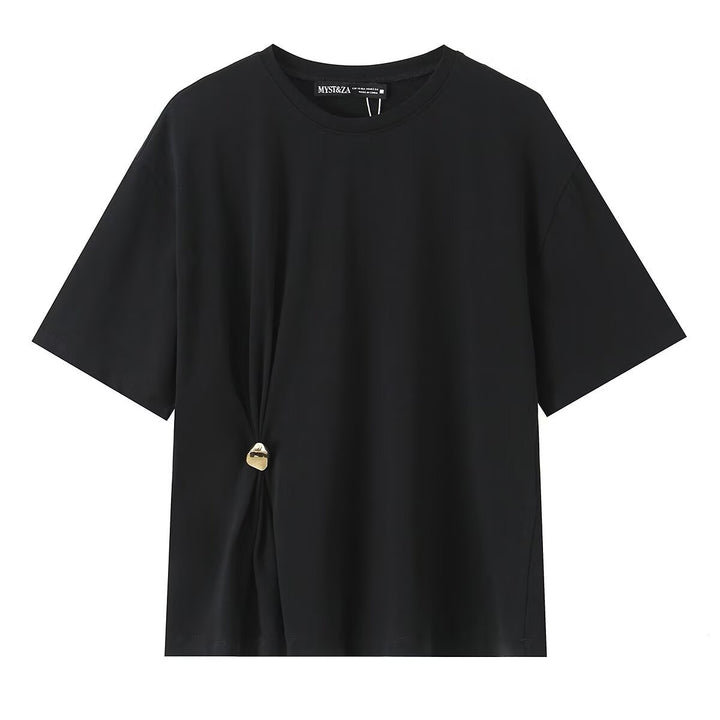 Dame afslappet T-shirt med elegant knudedetalje Skovae