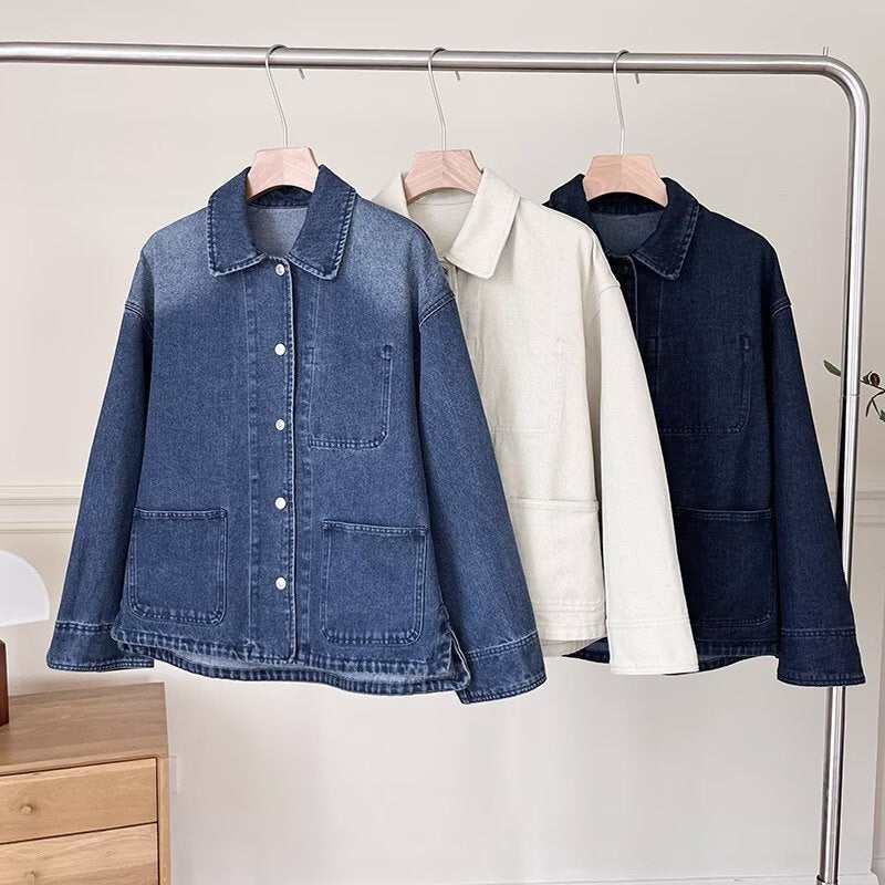 Kvindernes afslappede denimjakke med moderne lommer Stilla