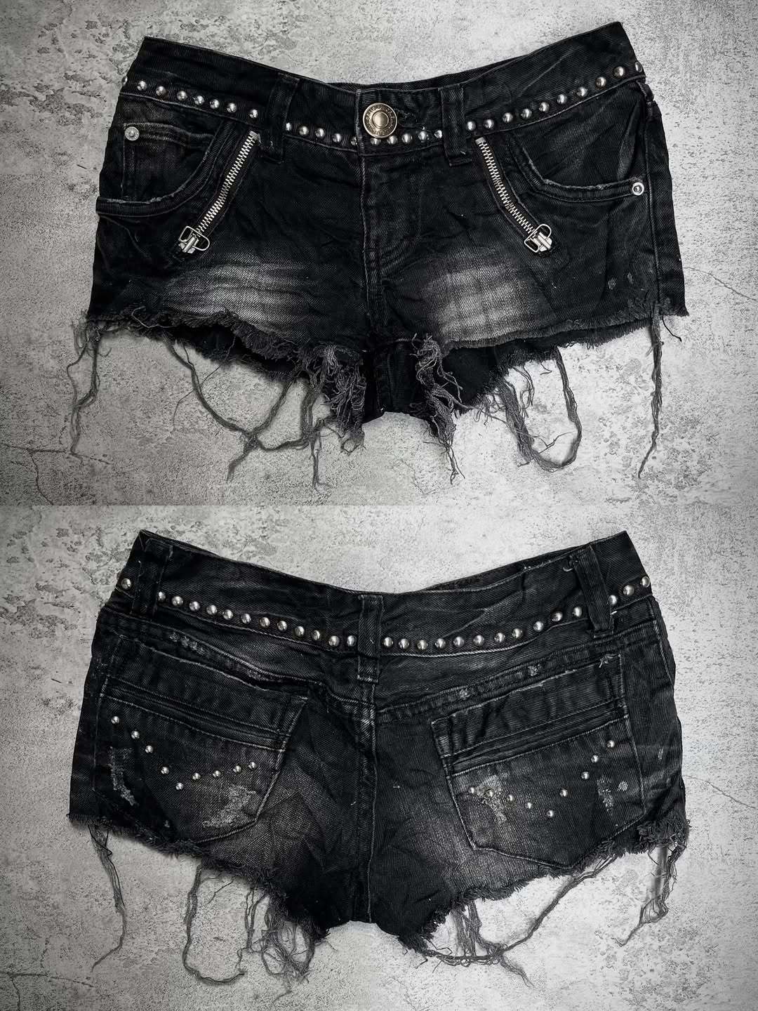 Dame Modeødelagt Denim-Shorts med Nitter Skovae