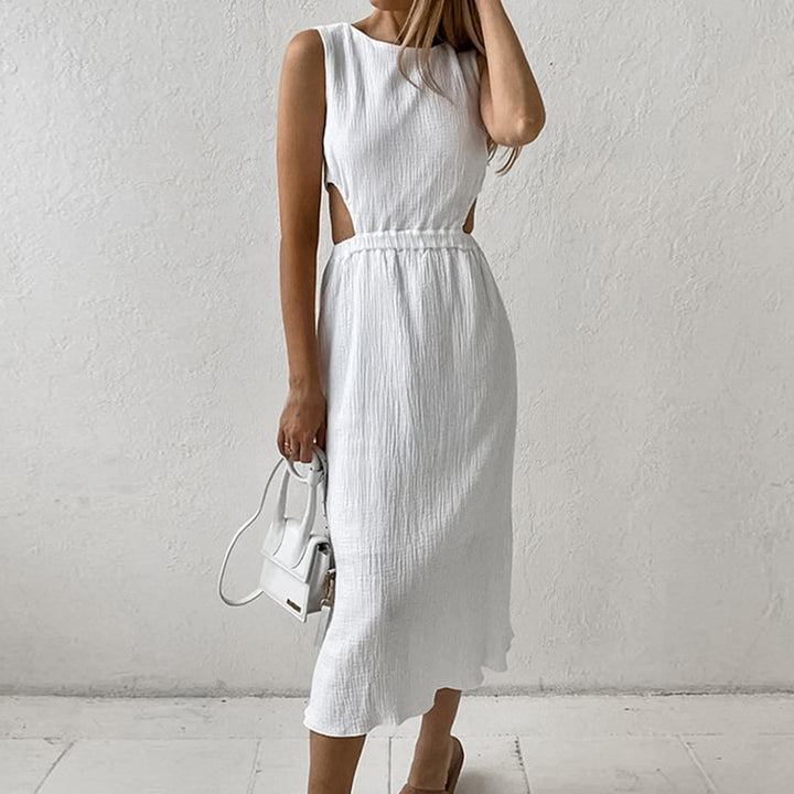Dame midi-kjole med elegant cut-out og taljebælte Stilla