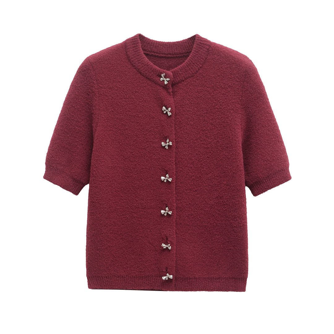 Femme Kortærmet Cozy Cardigan med dekorative knapper Stilla