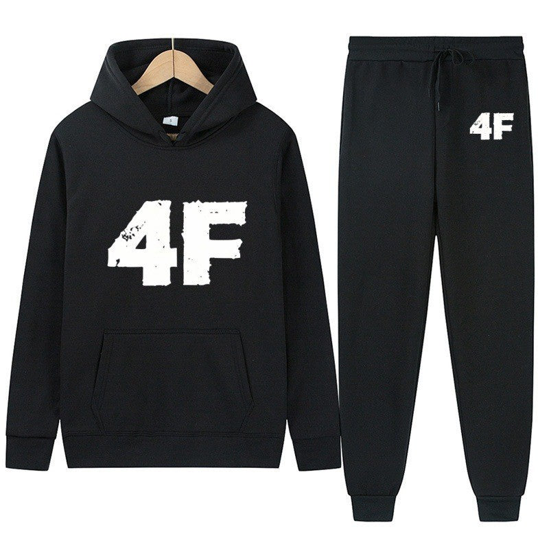 Kvinders hoodie og joggers sæt med sporty komfort Skovae