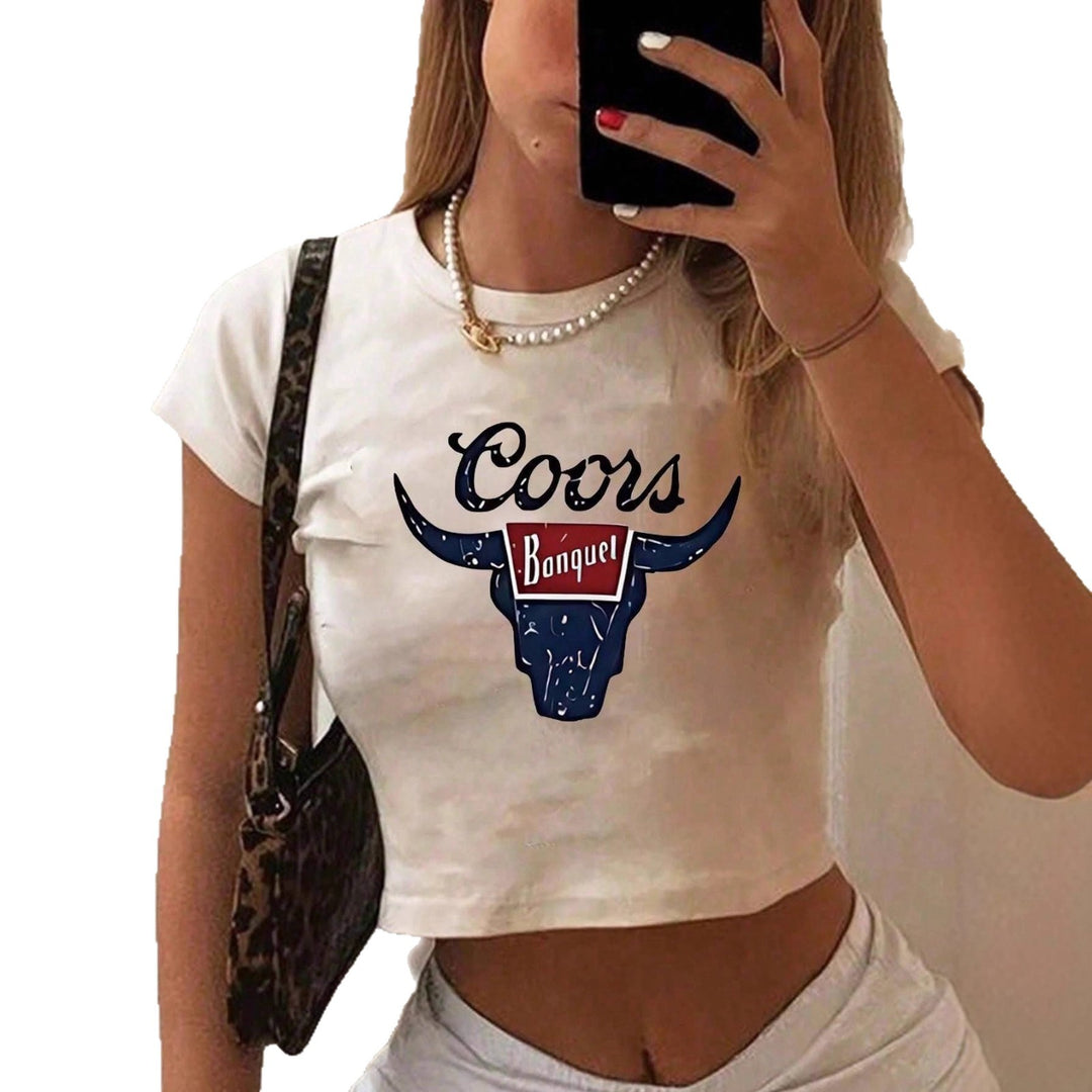 Dame Crop-top med kreativt ko-motiv og tætsiddende snit Skovae