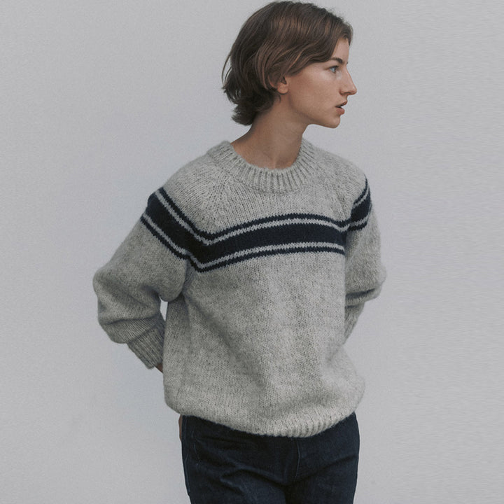 Dame strikpullover med moderne blokstribedesign og hyggelig pasform Stilla