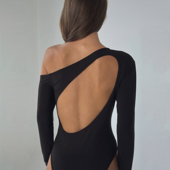 Dame Langærmet Bodysuit med smart Off-Shoulder Design og tætsiddende Silhouette Skovae