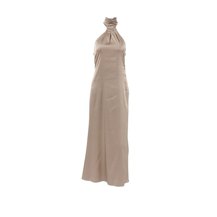 Dame maxikjole med elegant halterneck og figursyet snit Stilla
