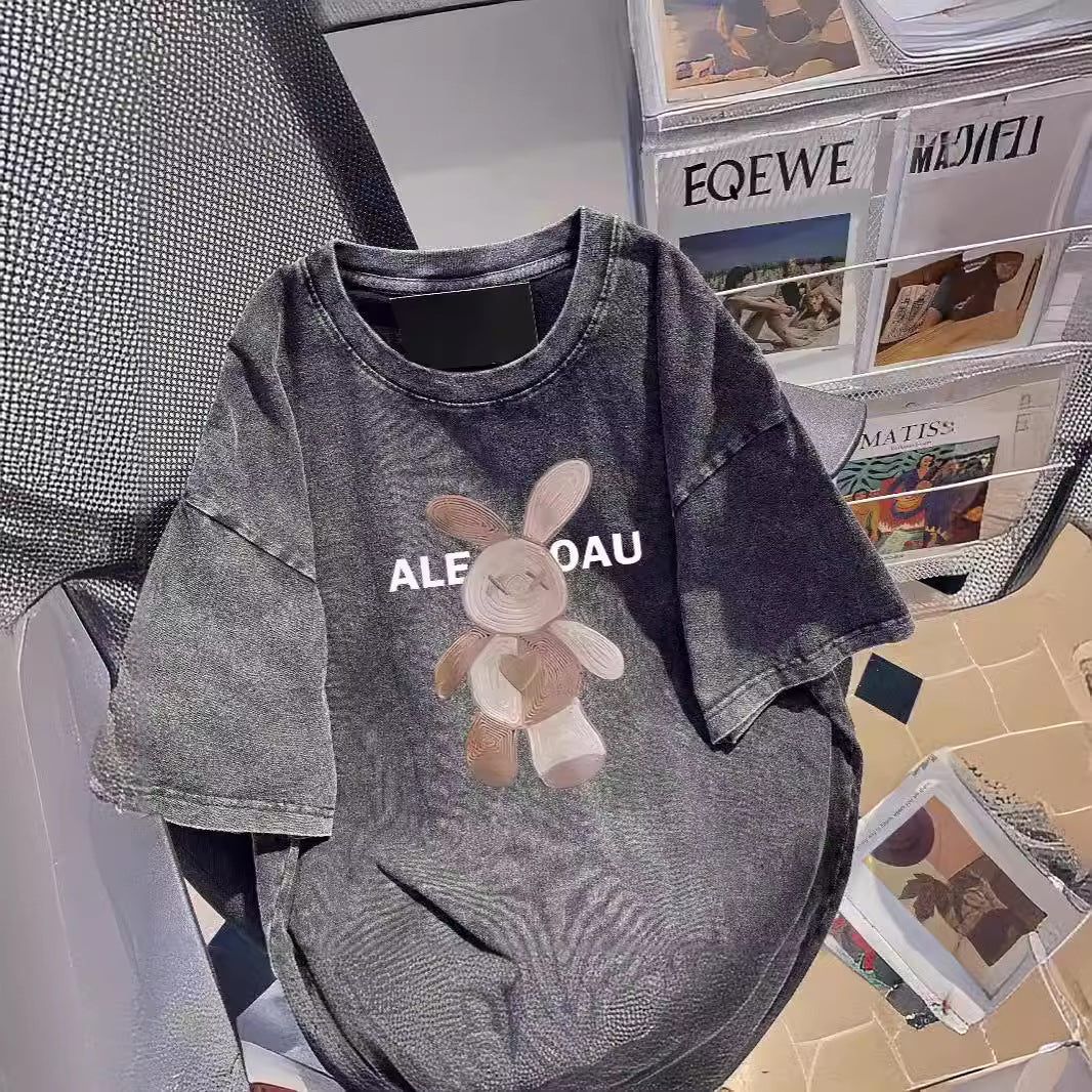 Dame T-shirt med stort Bunny-druck og afslappet snit Stilla