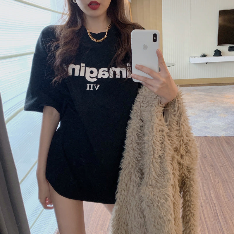 Kvinders komfortable oversized T-shirt med kreativt print og afslappet snit