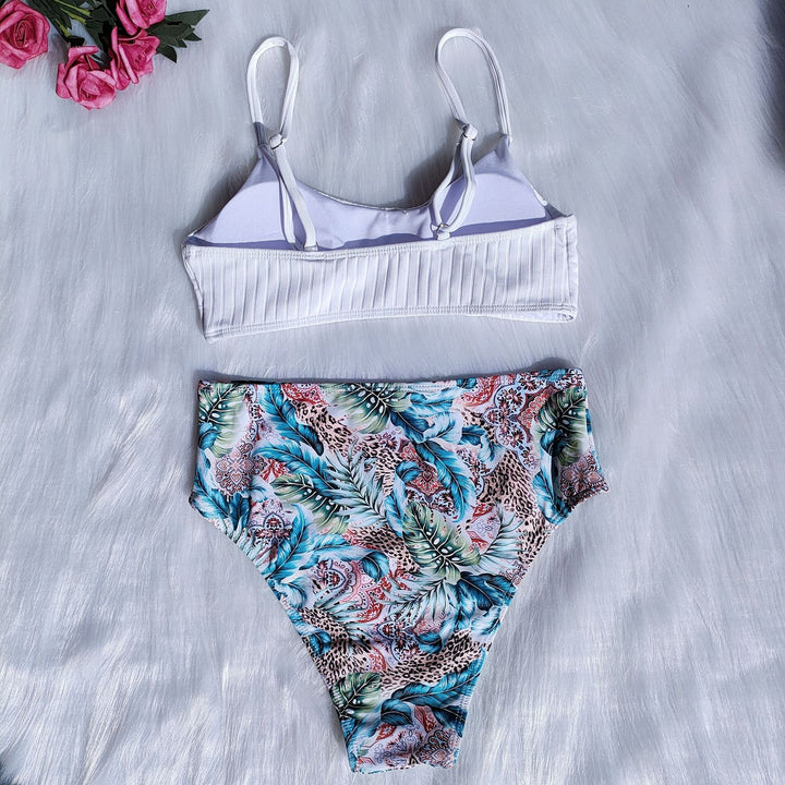 Dame Bikini-sæt med floralt design og moderne snit Skovae