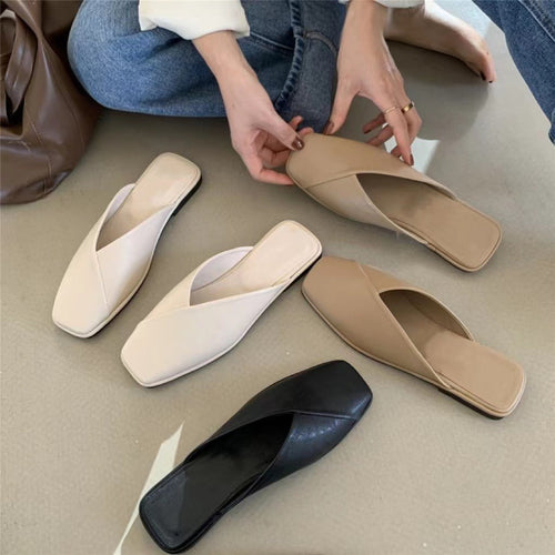 Dame Mules med elegant kryds-design og komfortabel fodseng Stilla