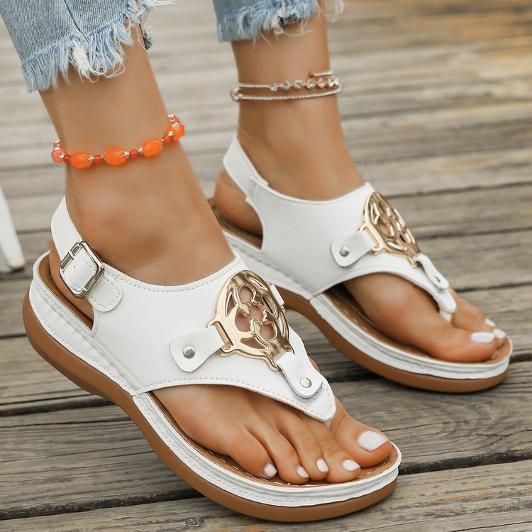 Dame Elegante og komfortable Tå-sandaler med moderigtigt metalaccent Stilla