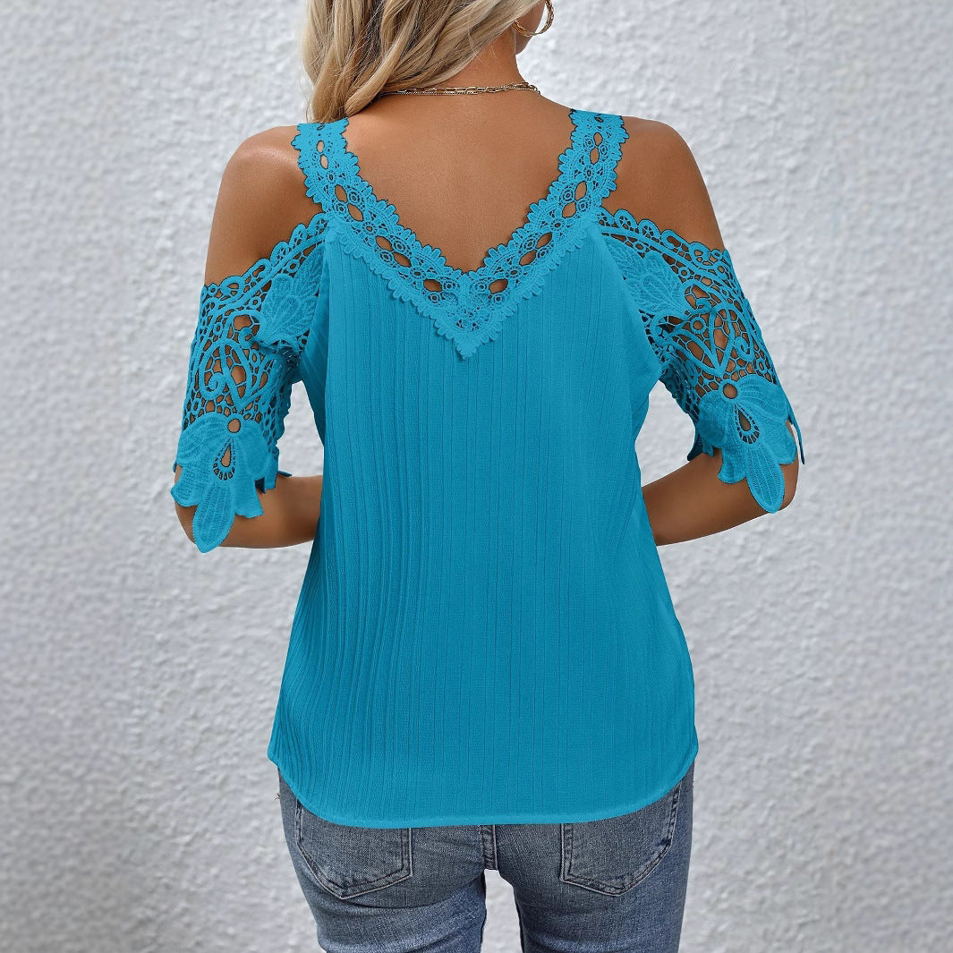 Damebluse med florale spidsdetaljer og raffineret snit Stilla