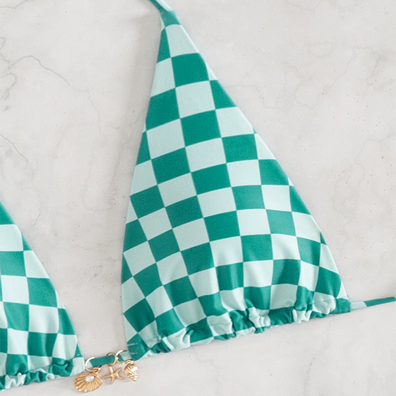 Dame triangel-bikini med moderne ternet design og justerbare bånd Skovae