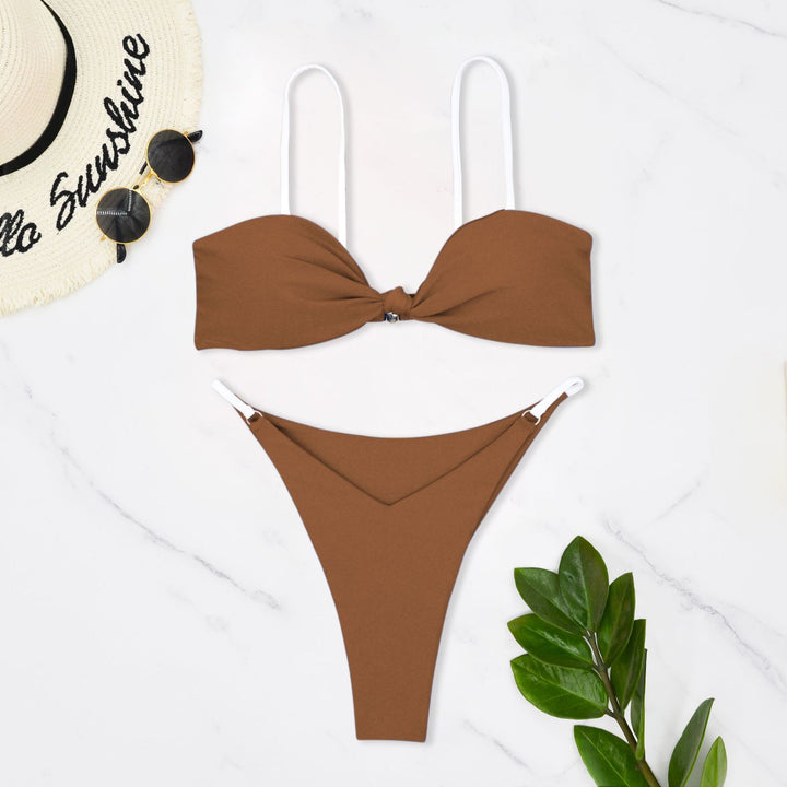 Dame Bandeau-Bikini med elegant knudedesign og justerbare stropper Stilla