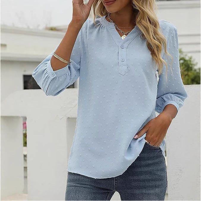 Damebluse med fin struktur og knapliste Stilla