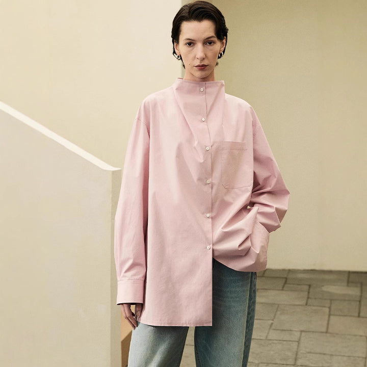 Dame moderne oversized-skjorte med ståkrave Stilla