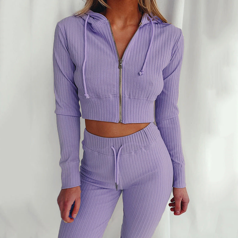 Kvinders sporty cropped hoodie sæt med fint rib design og høj bærekomfort Stilla