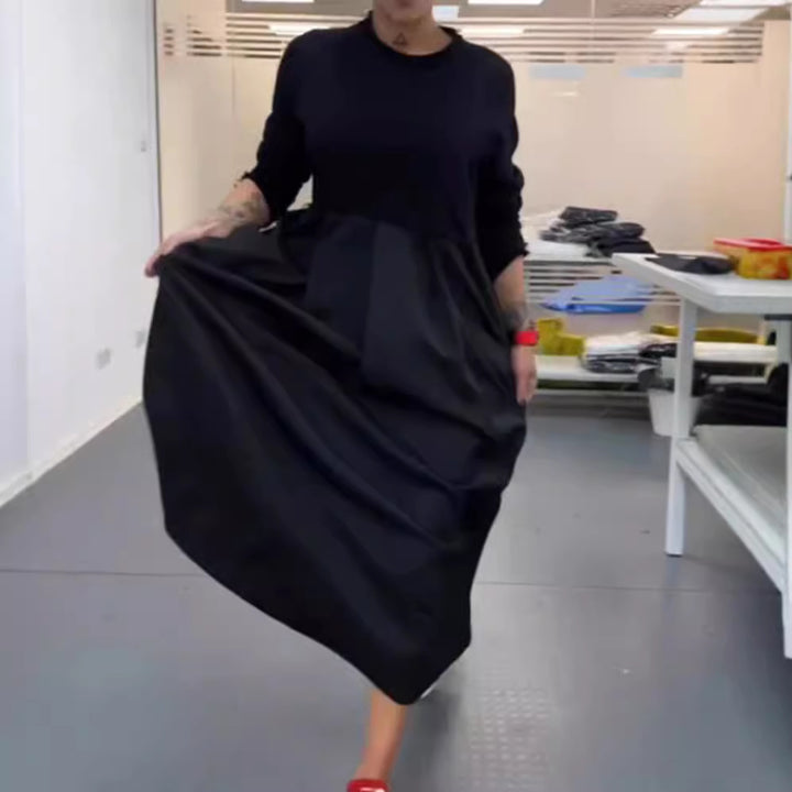 Damer nan Oversize-maxikjole med dyb pasform og sideindsatser Skovae