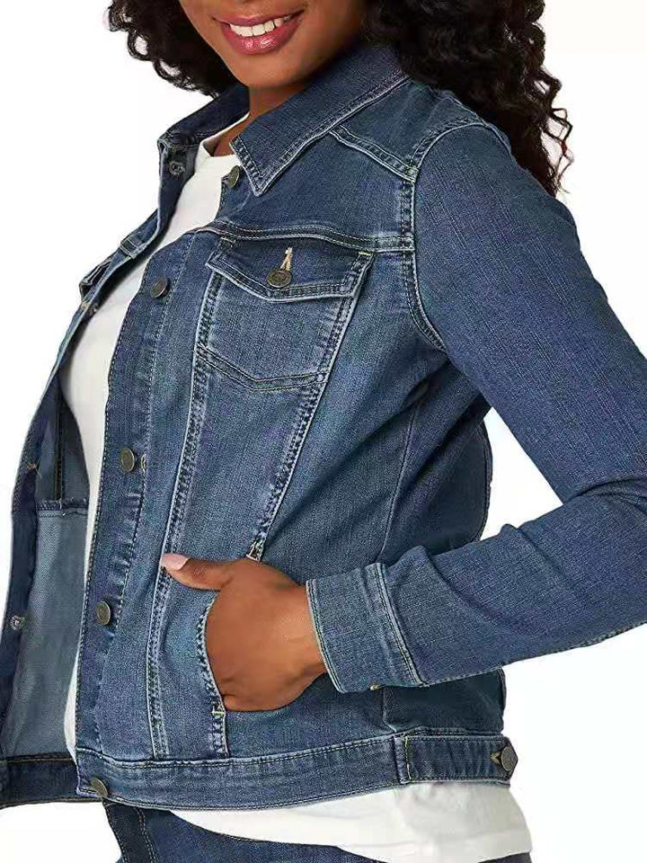 Kvinders klassiske denimjakke med dekorative sømme Stilla