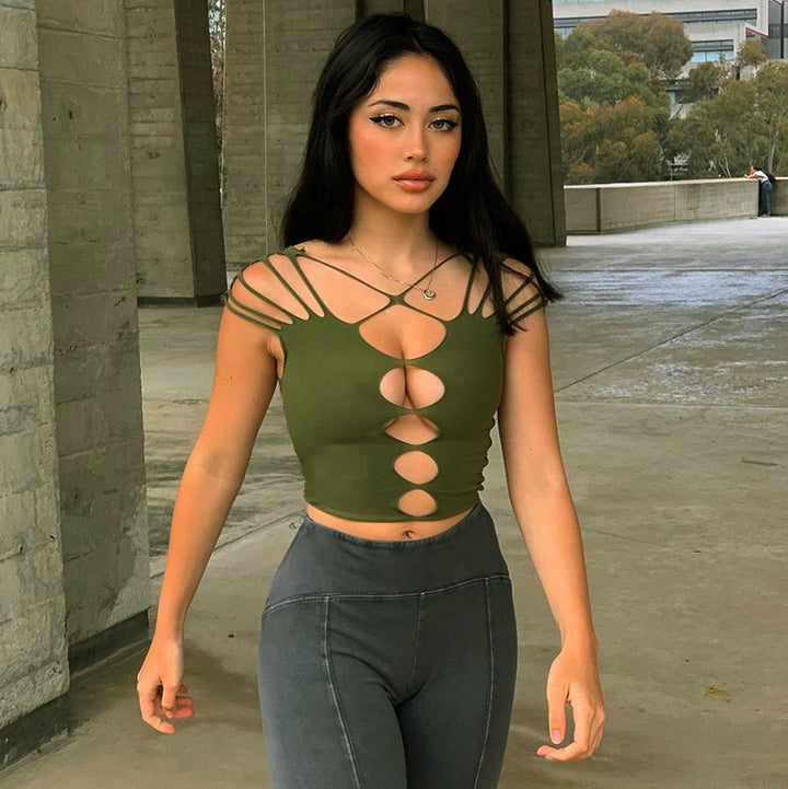 Dame Crop-Top med kreative cut-out-detaljer og moderne stropper Skovae