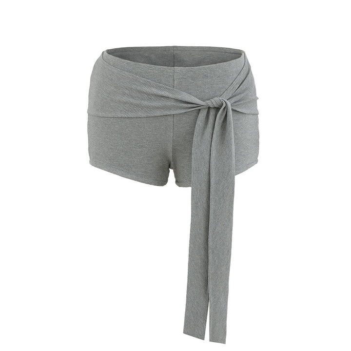 Dame wrap shorts med elegante bindebåndsdetaljer og figursyet snit Stilla