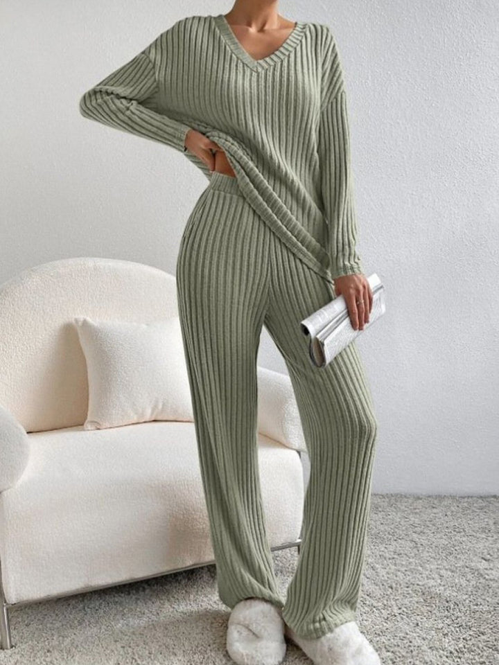 Dame Strik-Loungewear Sæt med Ribstruktur og V-udskæring Stilla
