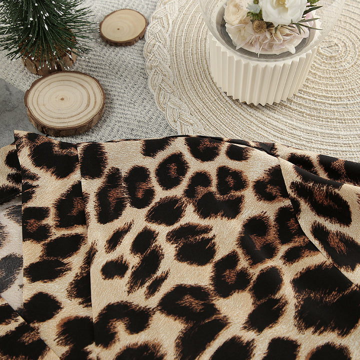 Dame leopardmønster crop-top og nederdel sæt med vide ærmer og cut-out detaljer Stilla