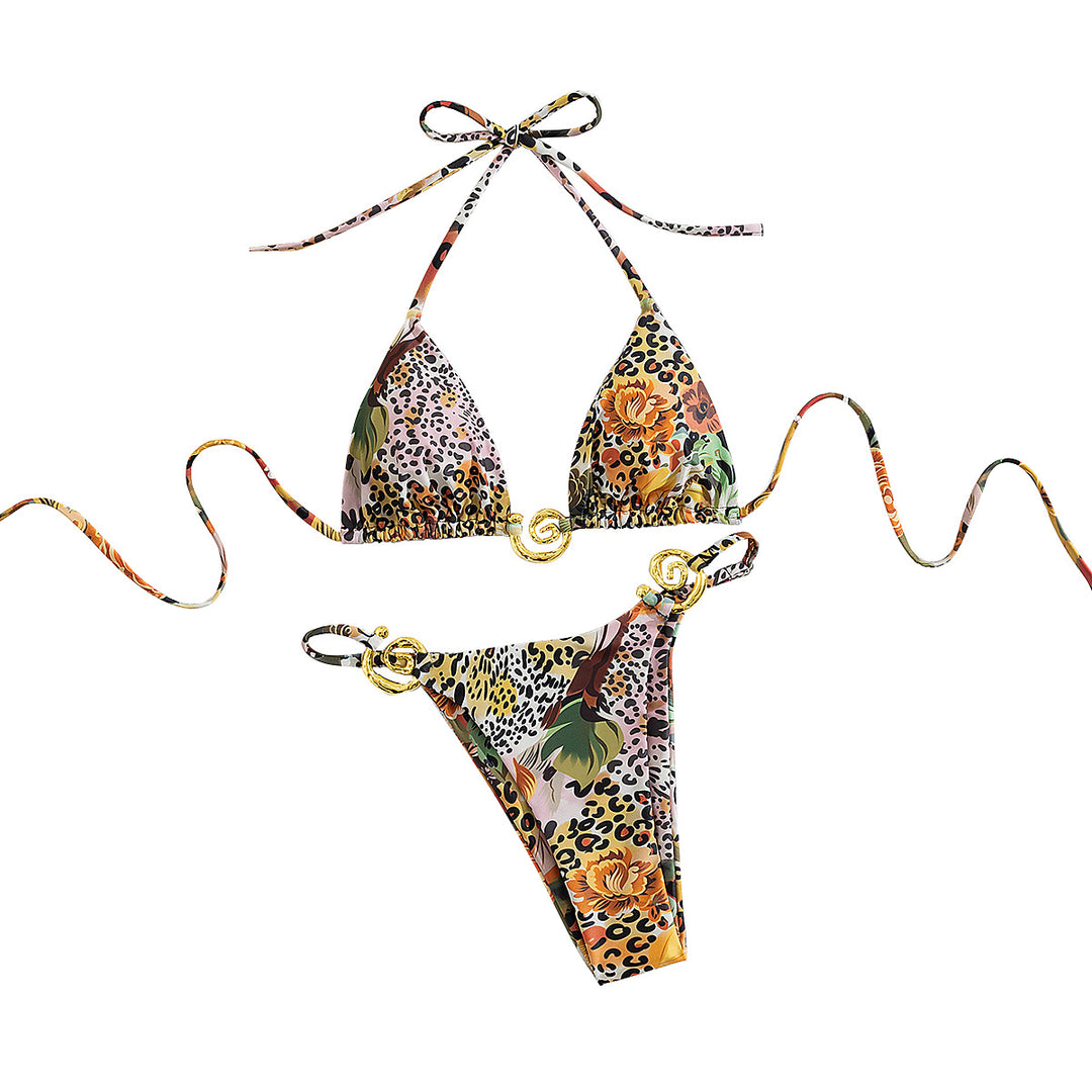 Dame Triangel-Bikini med elegante guld-detaljer og farverig blomsterprint Skovae