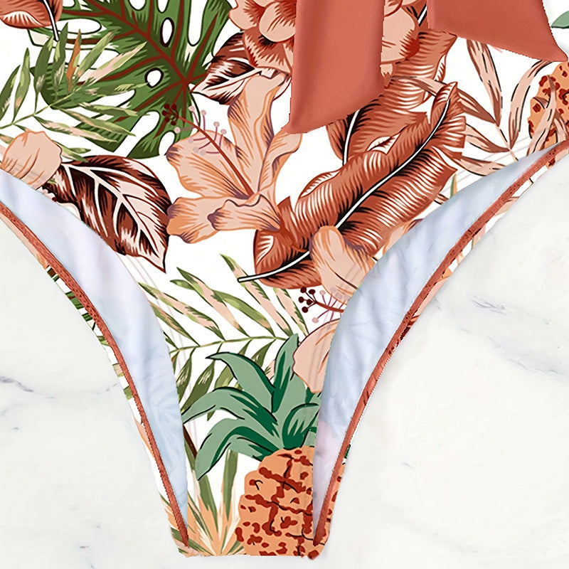Dame En-delt Badedragt med floral omslag design Skovae