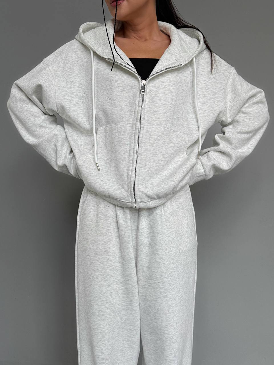 Kvindernes komfortable hættetrøje jumpsuit med høj kvalitets lynlås og afslappet pasform