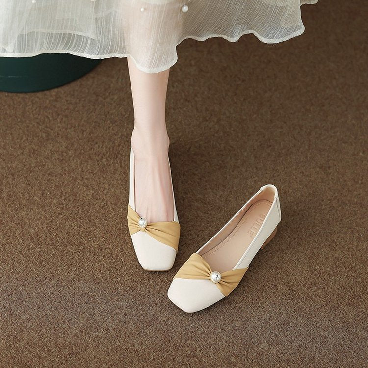 Dame elegante ballerinaer med moderigtigt bånd-detalje og perlepræget accent Stilla
