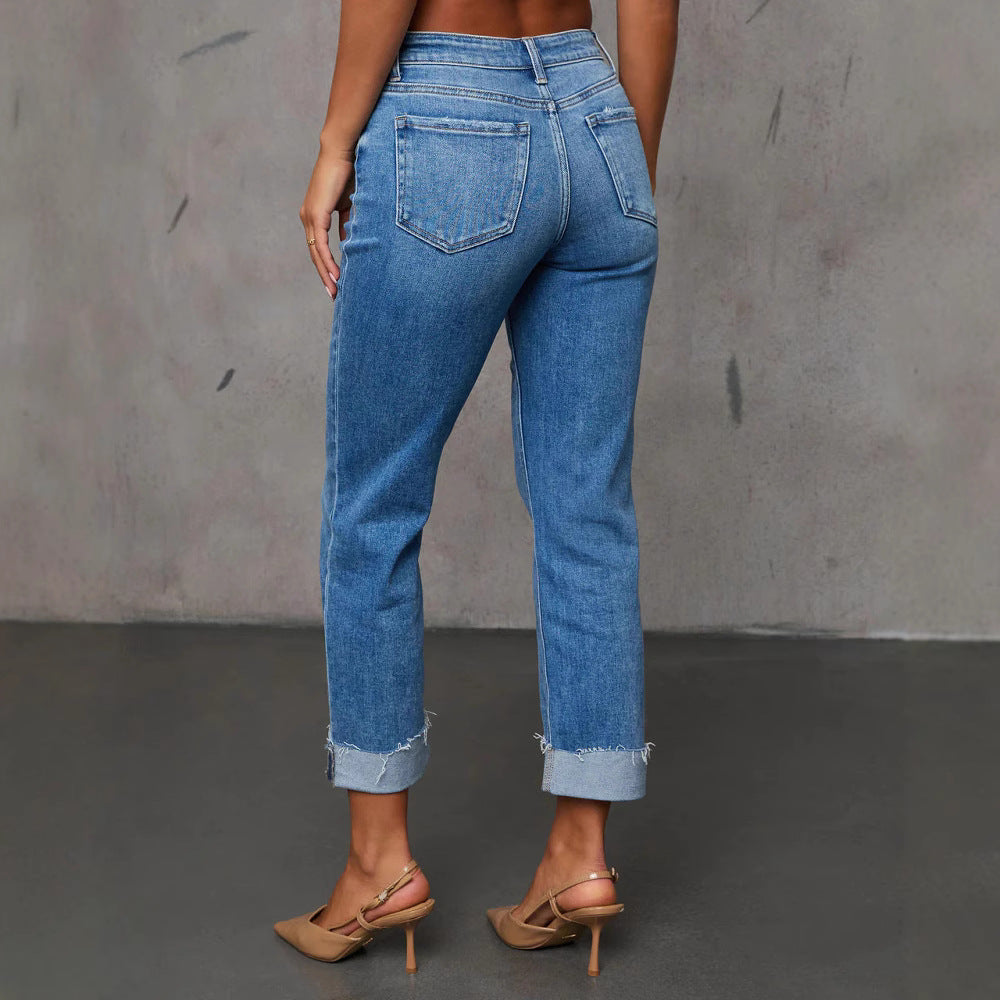 Dame Mom-jeans i afslappet cropped stil med fransede afslutninger Stilla
