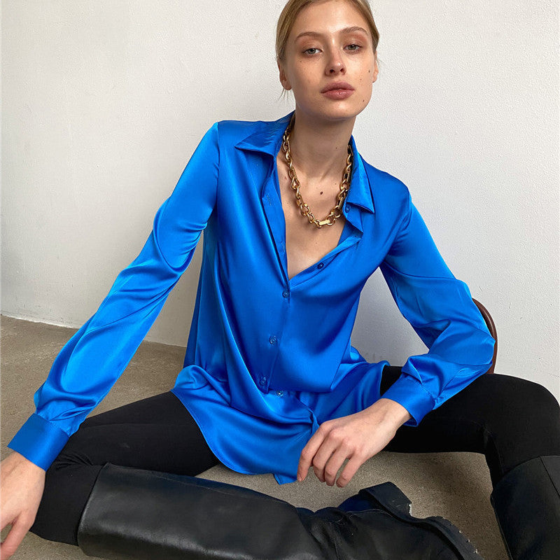 Damer elegant satin bluse med dyb V-hals Stilla