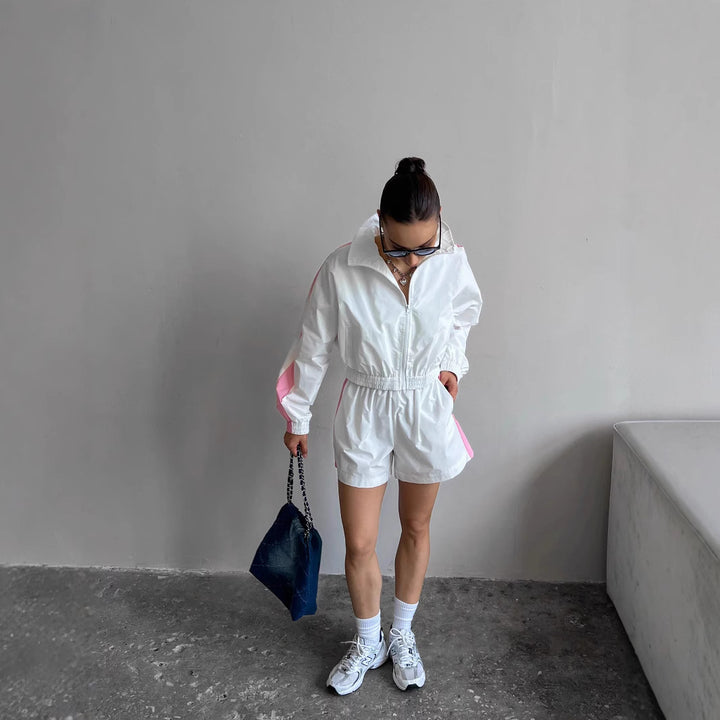 Kvindernes sporty jumpsuit med højt krave og elastisk talje Skovae