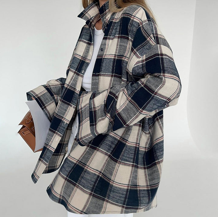 Dame Karo-Skjortejakke i afslappet oversized stil med praktiske lommer Stilla