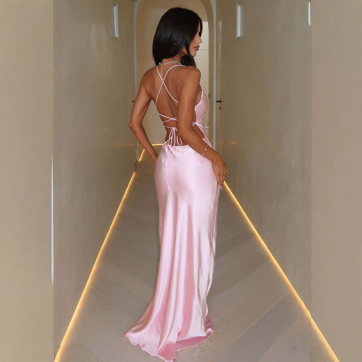 Dame Elegant satin aftenkjole med spaghetti stropper og flydende snit Skovae