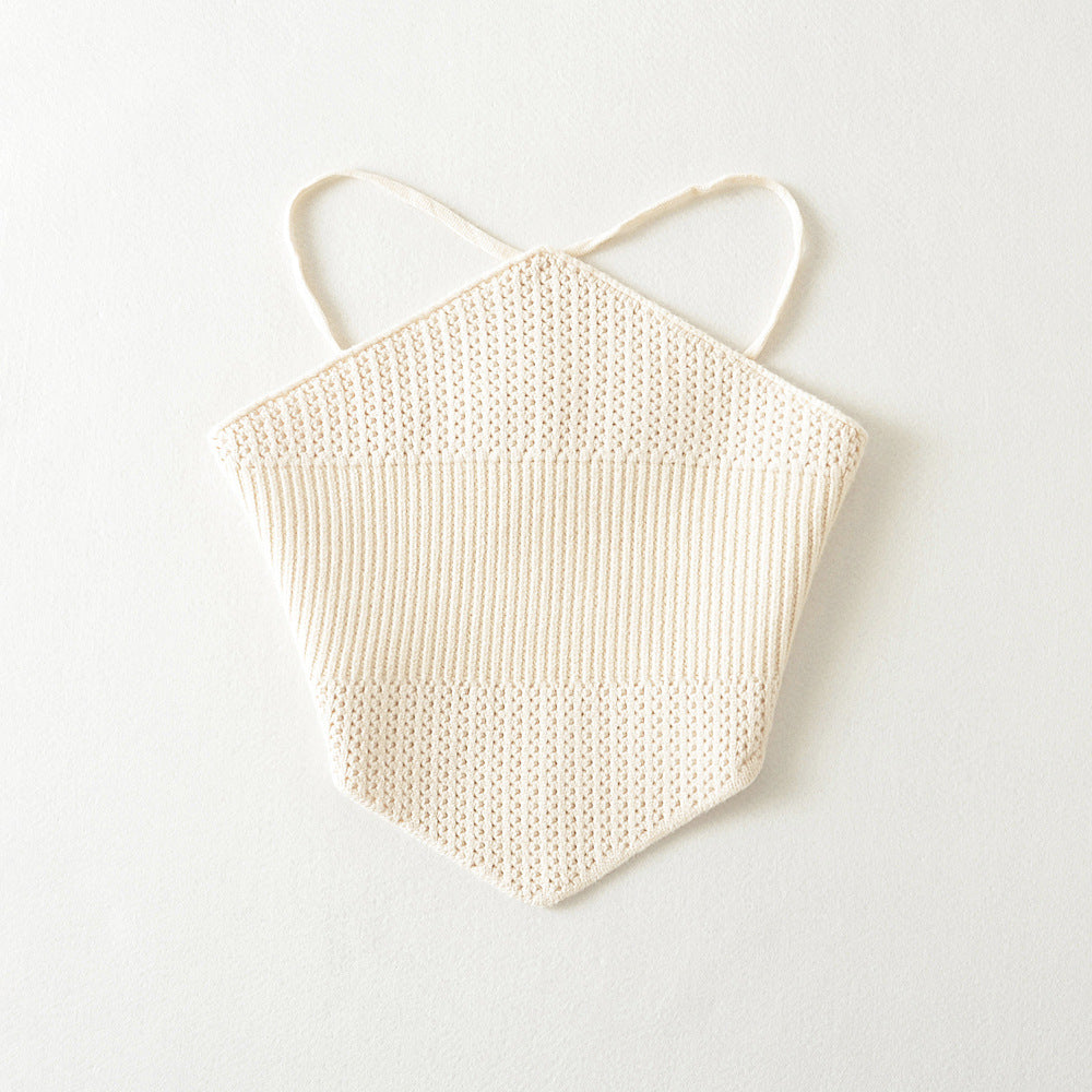Dame tanktop med stilfuldt netdesign og fashionable volangdetaljer Stilla