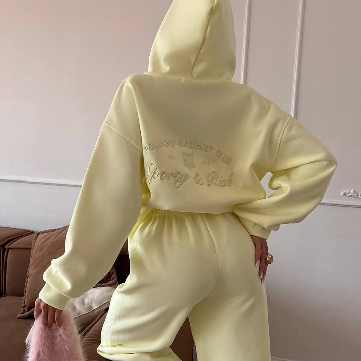 Dame sporty hoodie med broderet logo Stilla