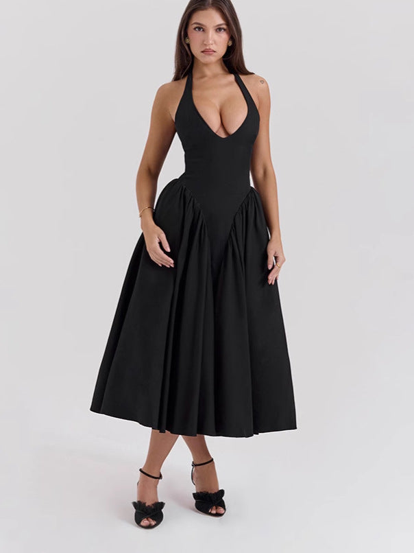 Dame nan figurskabende halterneck-bustier-midi-kjole med taljeret livform og vidde skørt Skovae