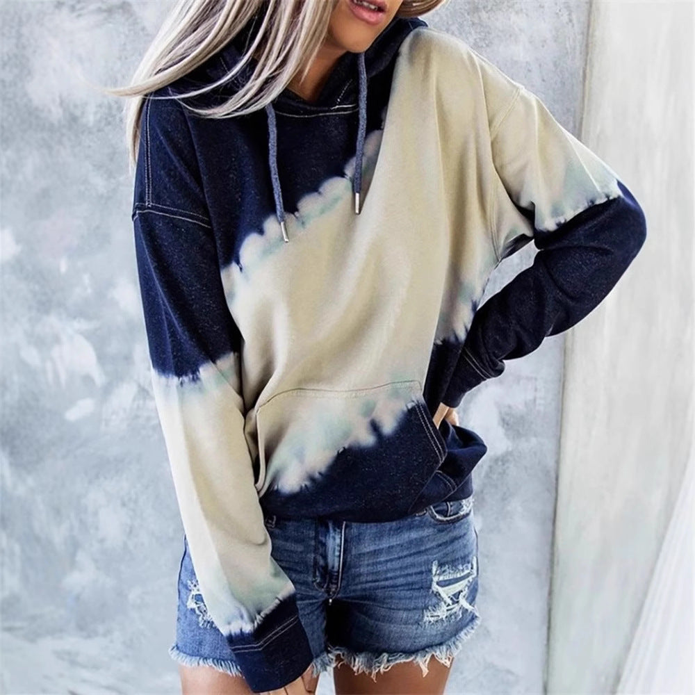 Dame løs hoodie med dybere krave og unikt batikdesign Stilla