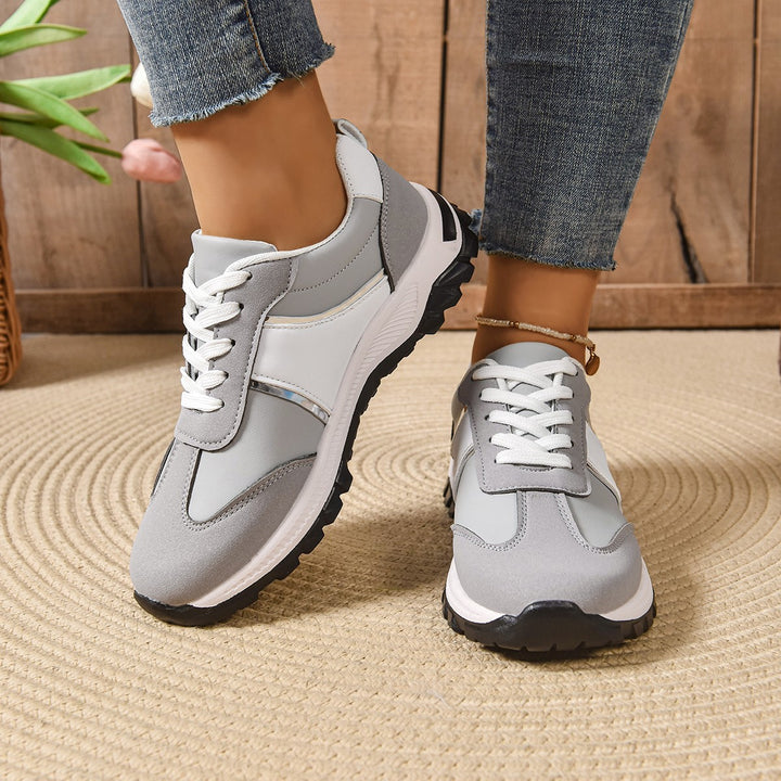 Dame Sporty Sneakers med skridsikker sål og åndbart overmateriale Stilla