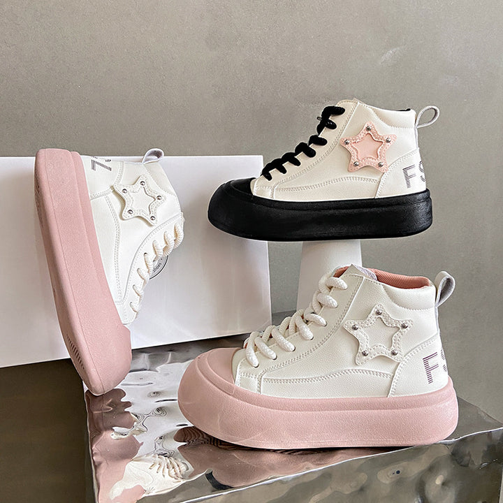 Dame High-Top Sneakers med robust sålprofil og stilfuldt detalje Stilla