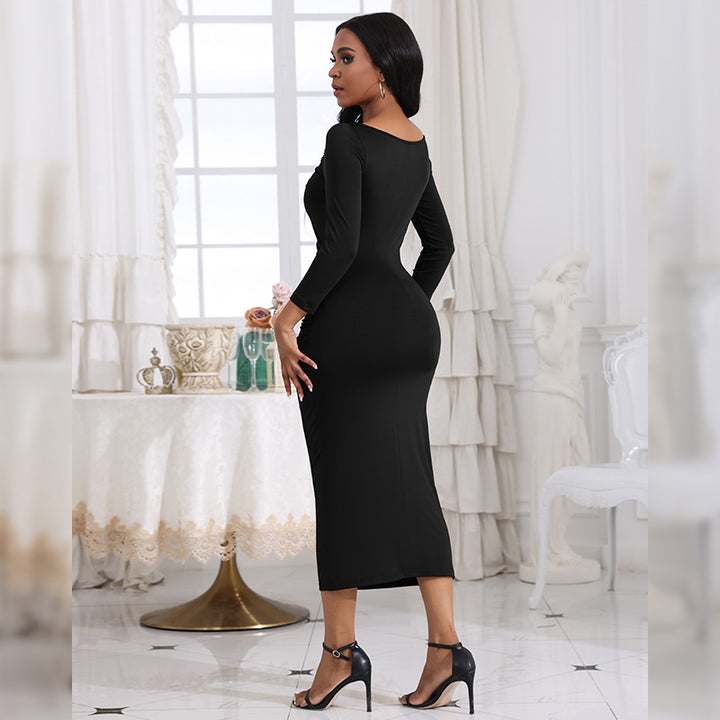 Dame figursyet midi-kjole med elegant drapering og langærmet Stilla