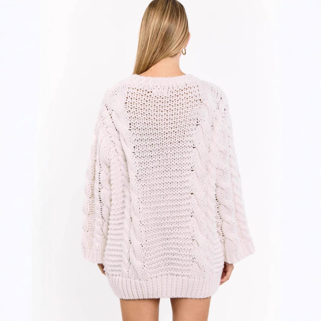 Kvinders hyggelige chunky strik sweater med moderne kabelmønster og afslappet pasform Stilla