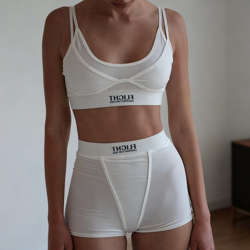 Dame Sporty undertøjssæt med moderigtigt crop-top og komfortable shorts Skovae