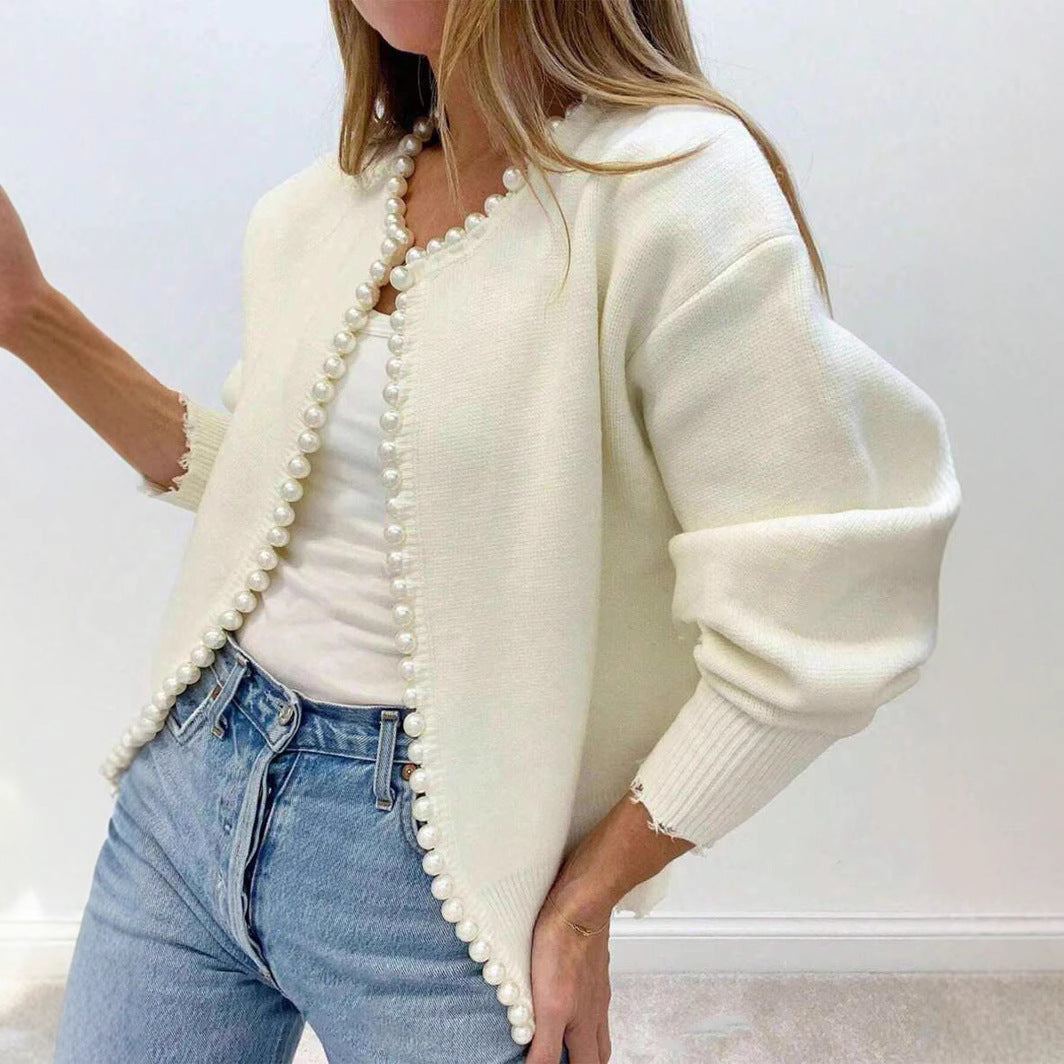Kvinders elegante cardigan med perleprydede knapdetaljer og moderne snit Stilla
